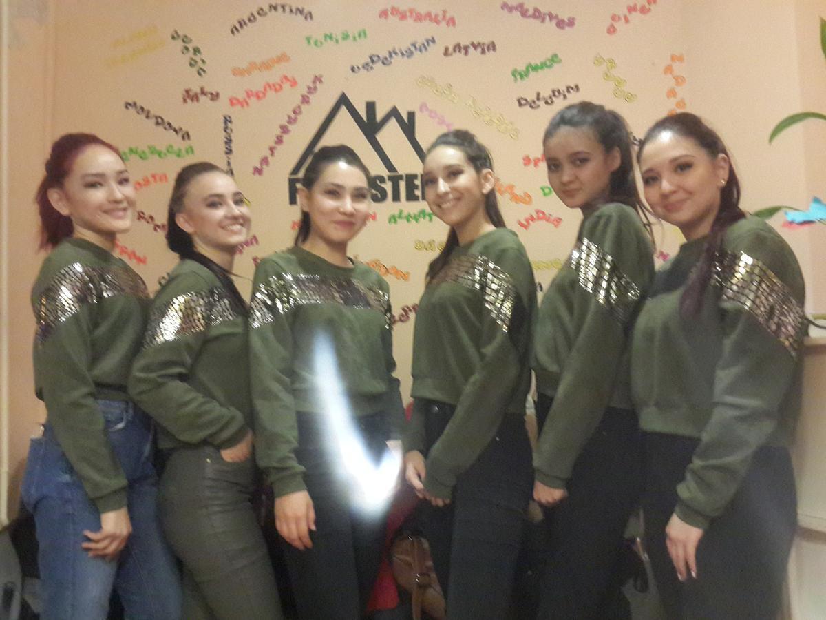 Koktobe Fm Hostel Almaty מראה חיצוני תמונה